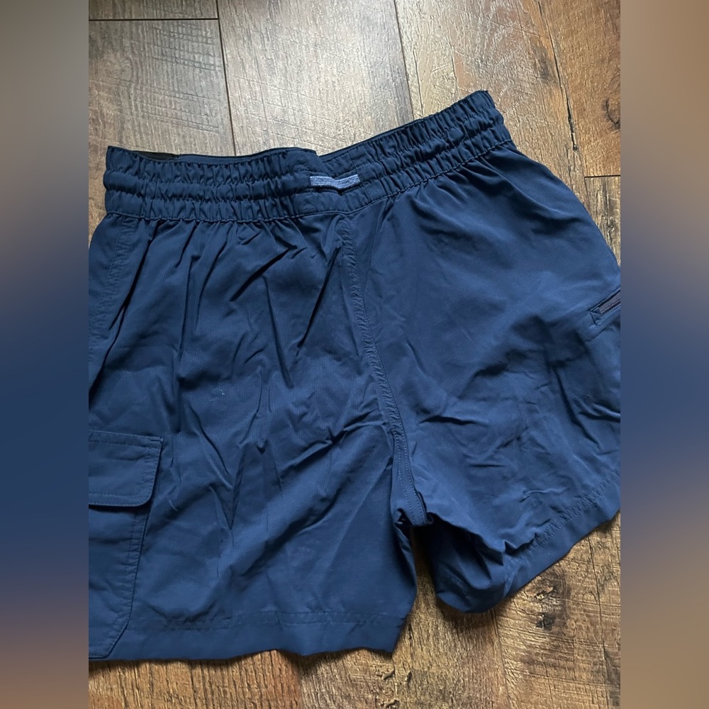 Title nine Recycled Clamber Cargo Hiking Shorts 5" Women's Navy Blue Shorts - Picture 7 of 11